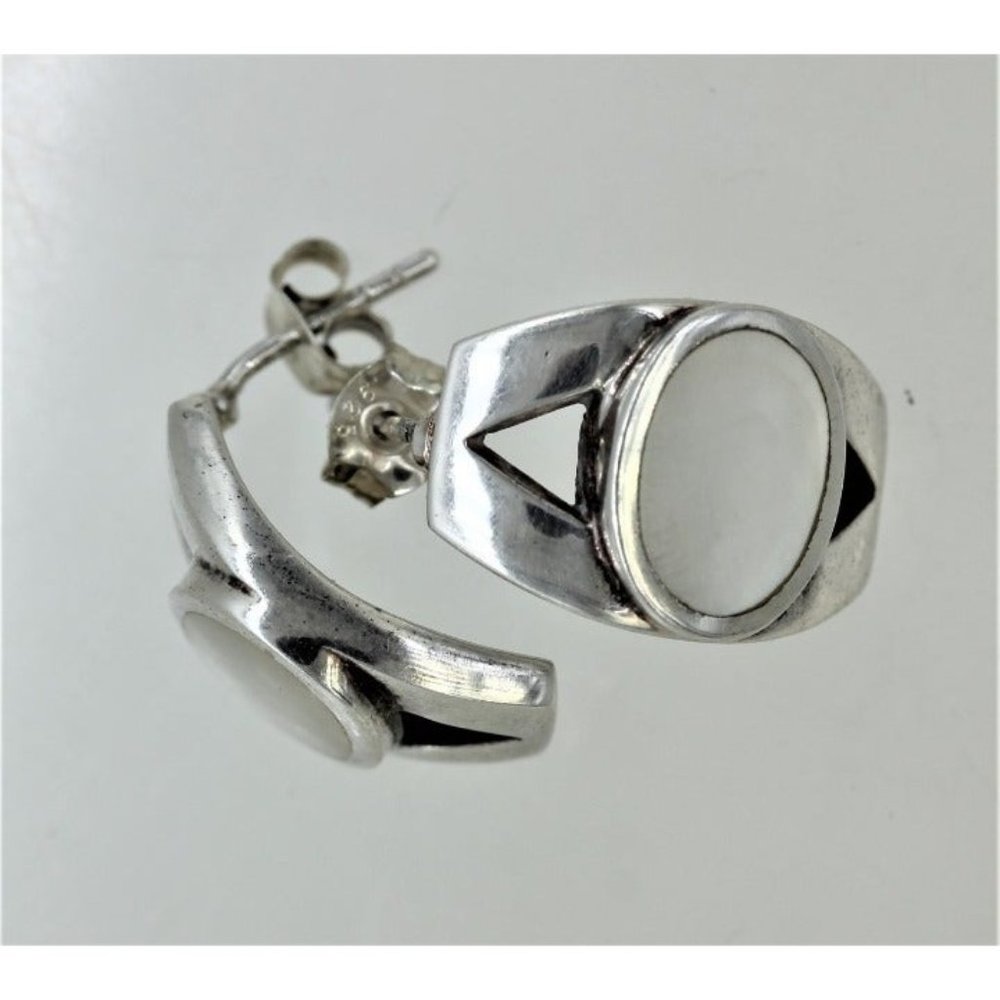 925 STERLING MOTHER OF PEARL EARRINGS